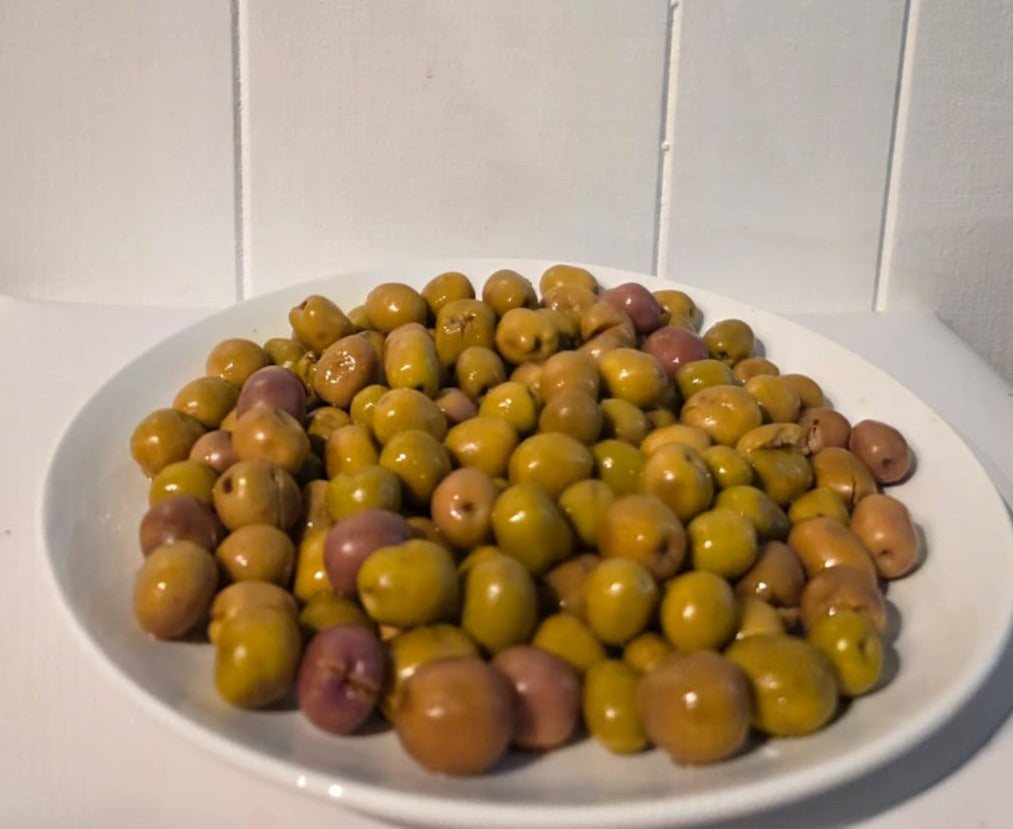 3 KG Jar of Kalinjot Olives, "Ullinj Kalinjot" -LOCAL DELIVERY ONLY